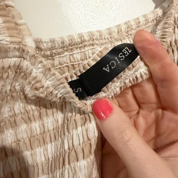 Elegant Beige Gingham Dress - Picture 4 of 4